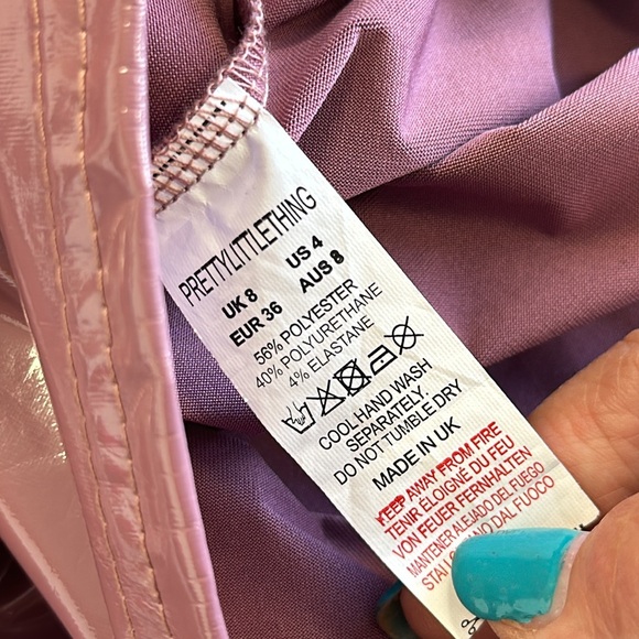 PrettyLittleThing • Vinyl Single Strap Mini • Sz 4 • NWT! - Picture 8 of 8